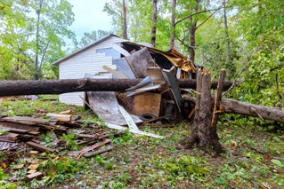 tornado reckage